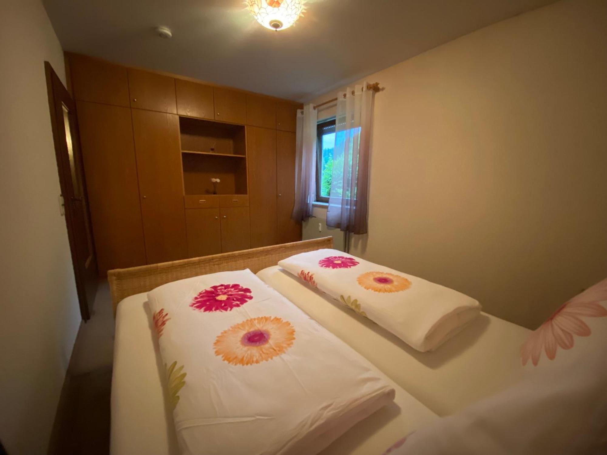 Ferienwohnung Schoenblick Шенау-ім-Шварцвальд Екстер'єр фото